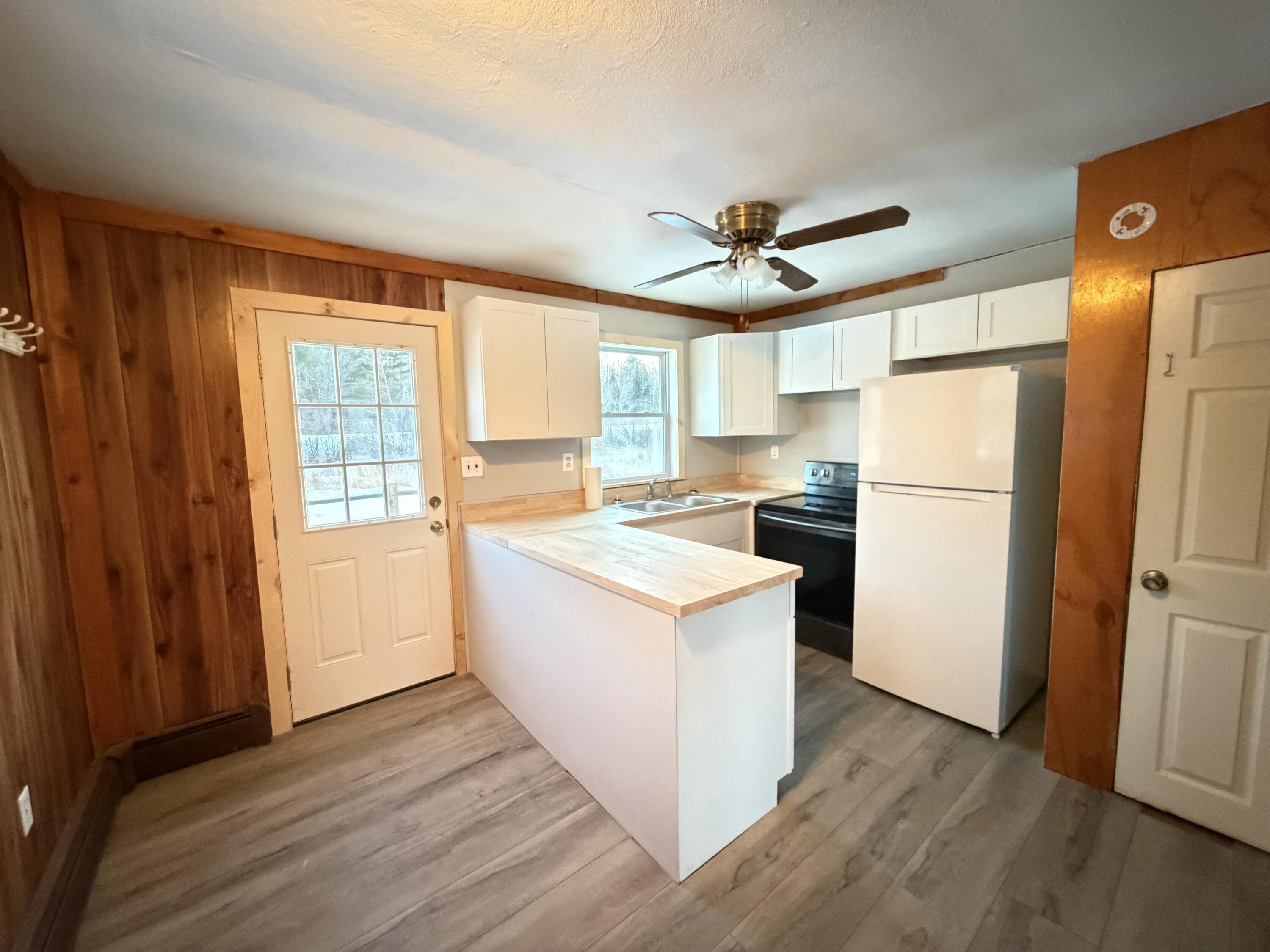 1207 Main Street Lincoln ME 04457