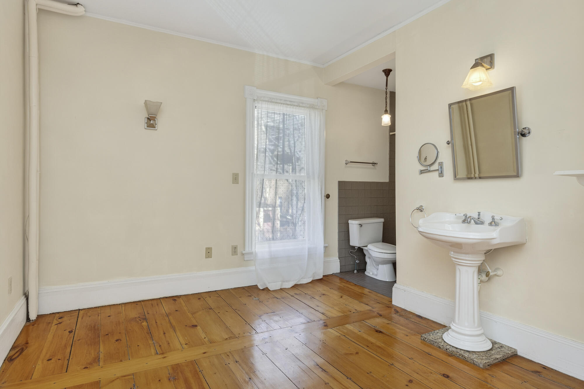 259 Spring Street Portland ME 04102