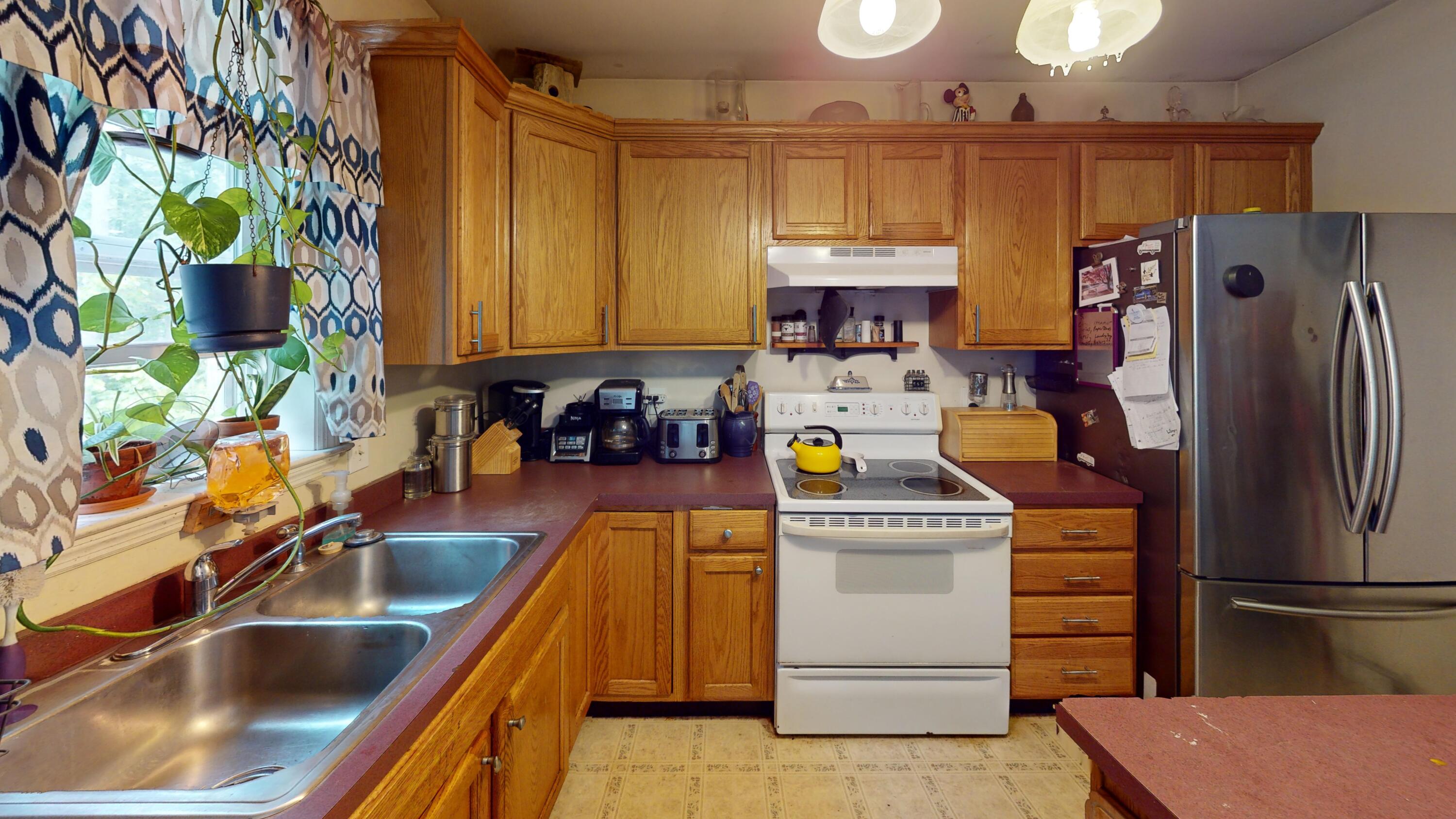 32 Callahan Road Oxford ME 04270