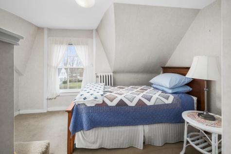 27 Academy Street South Berwick ME 03908
