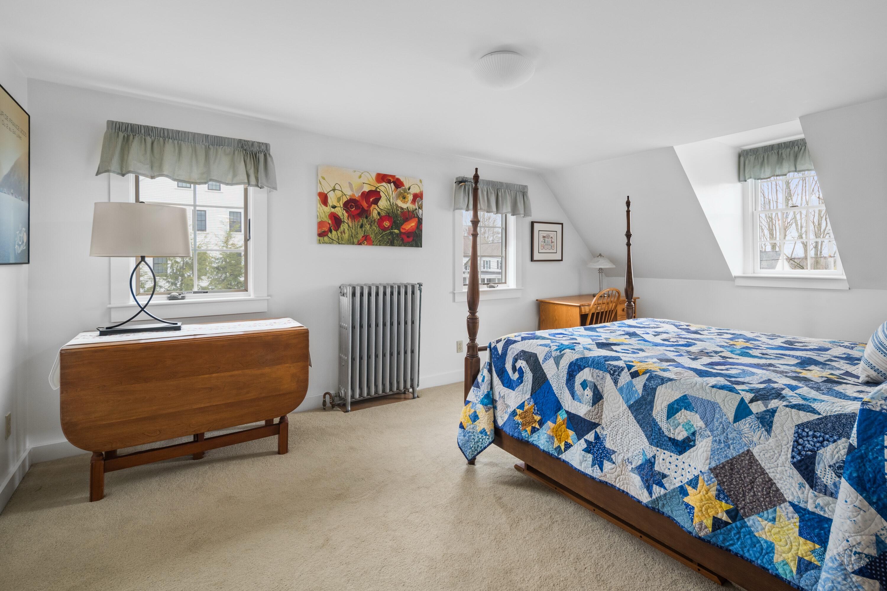 27 Academy Street South Berwick ME 03908