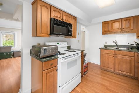 27 Academy Street South Berwick ME 03908