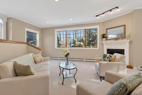 31 Old Blue Point Road Scarborough ME 04074