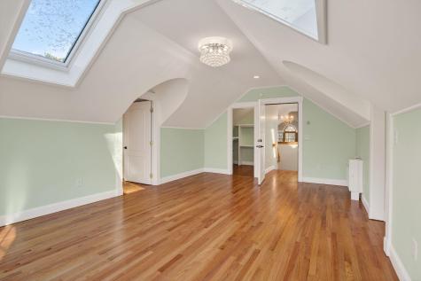 31 Old Blue Point Road Scarborough ME 04074