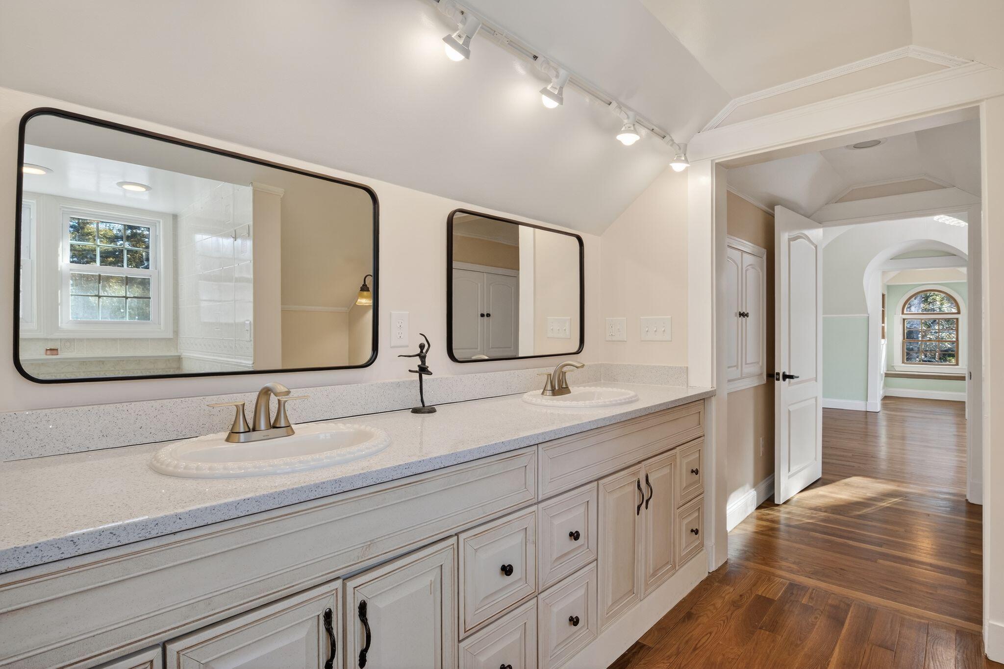 31 Old Blue Point Road Scarborough ME 04074