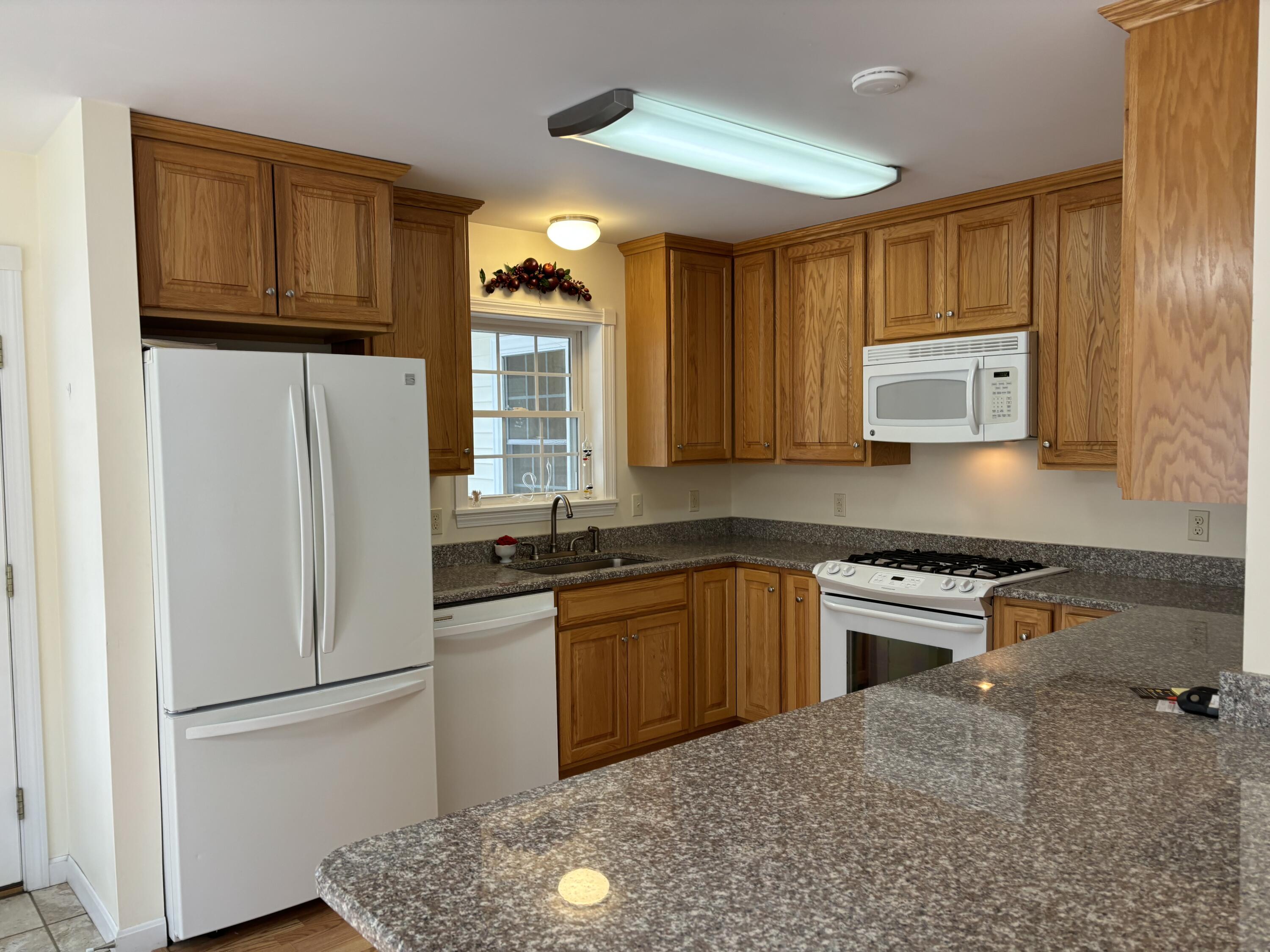 26 Old Nutt Farm Road Rockport ME 04856