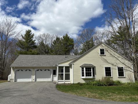 26 Old Nutt Farm Road Rockport ME 04856