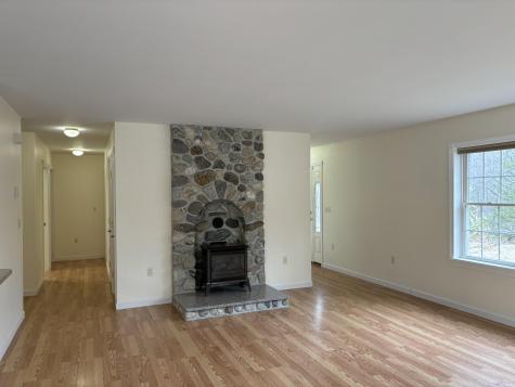 26 Old Nutt Farm Road Rockport ME 04856