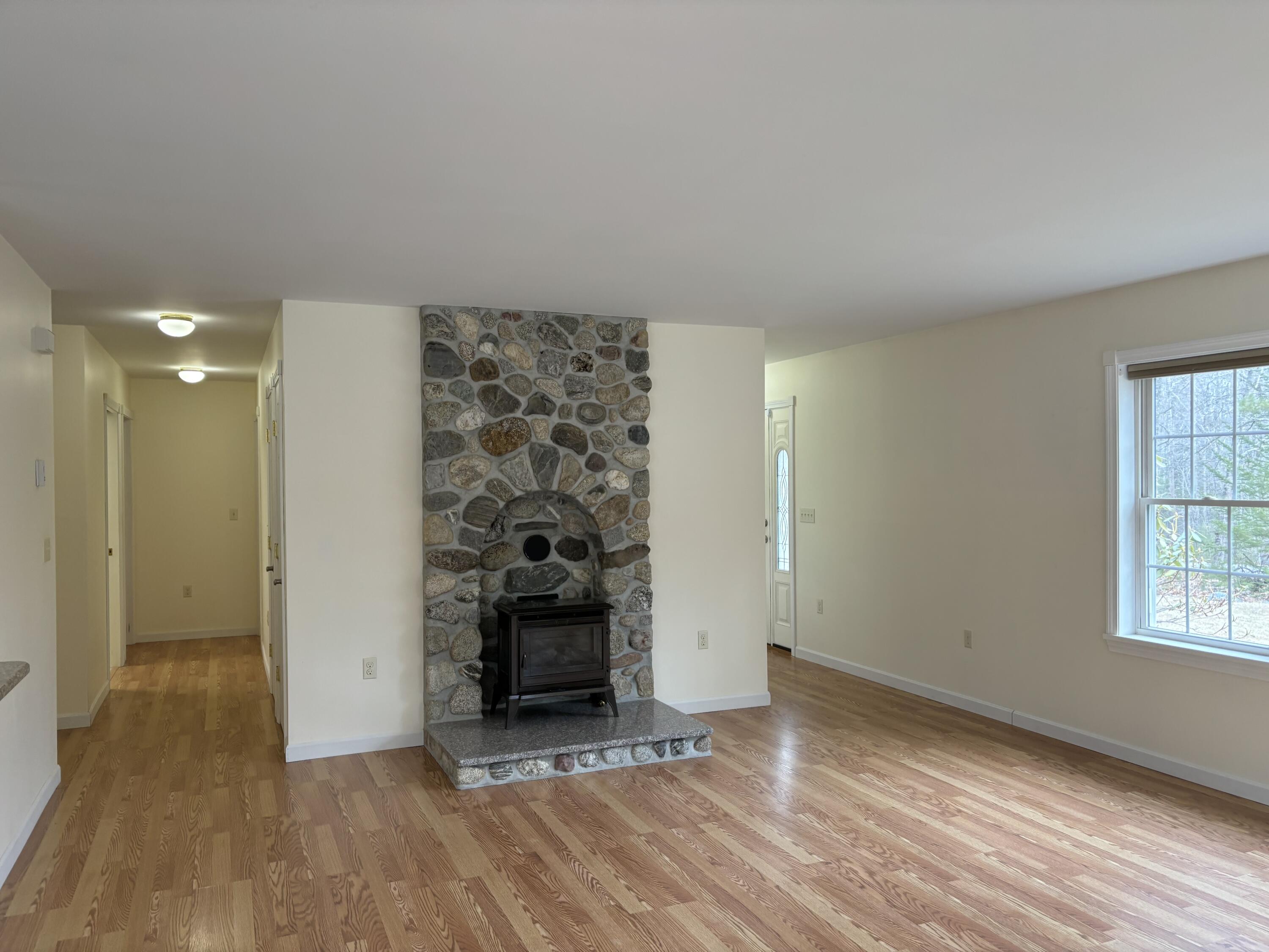 26 Old Nutt Farm Road Rockport ME 04856