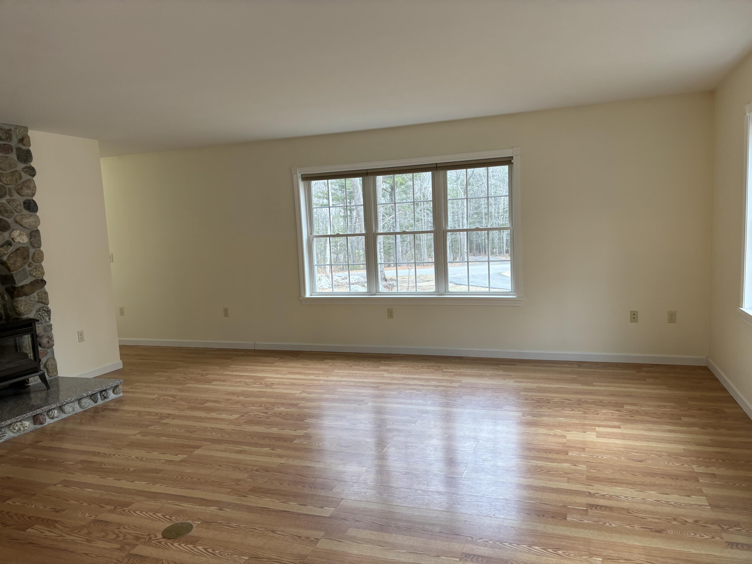 26 Old Nutt Farm Road Rockport ME 04856