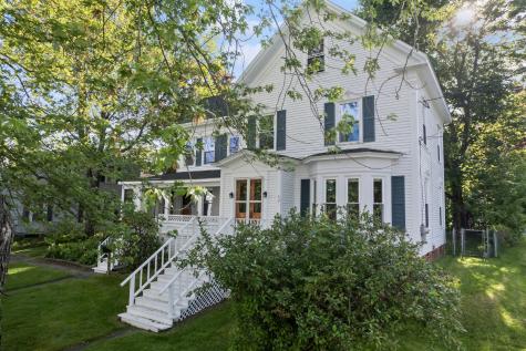 11 Center Street Richmond ME 04357