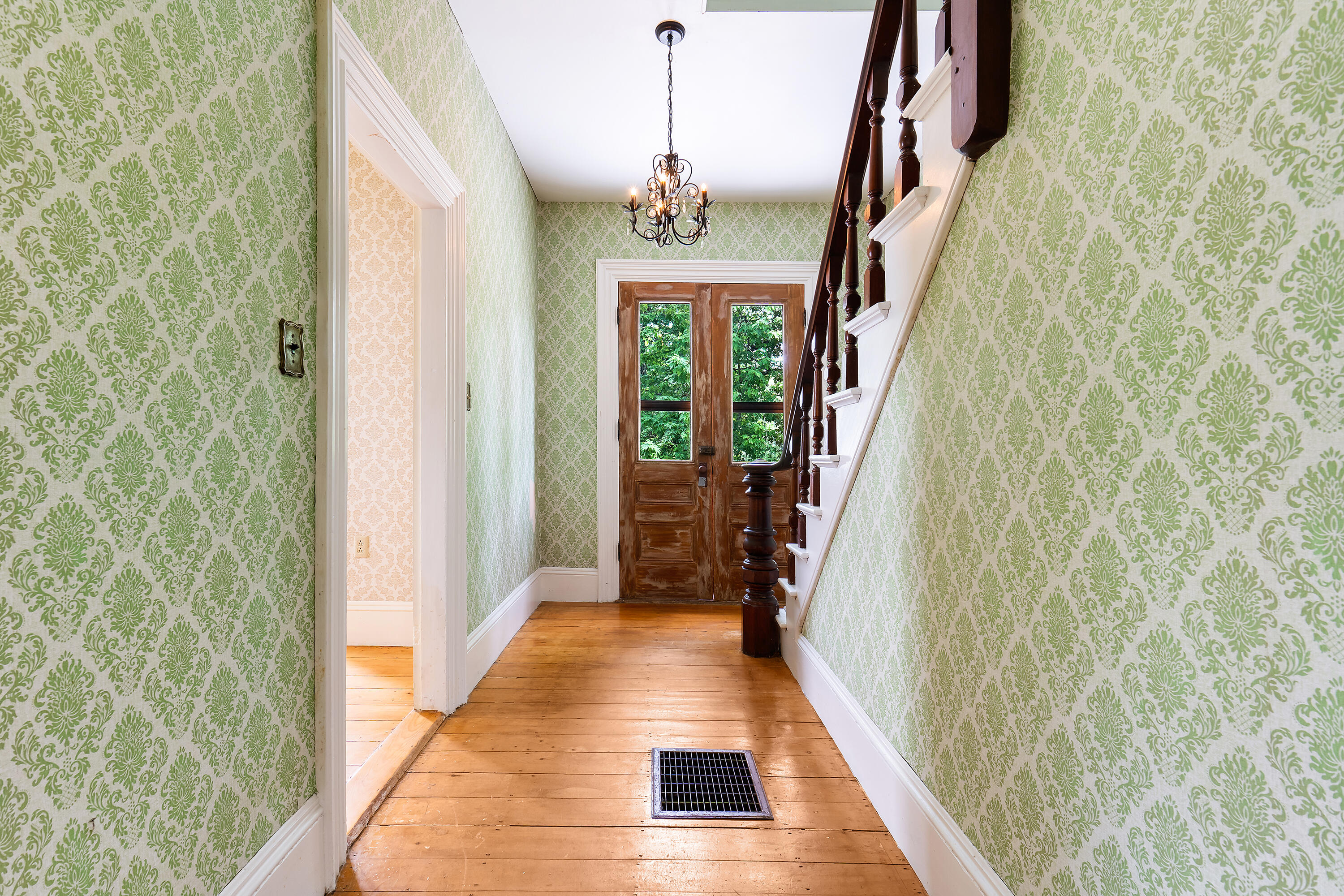 11 Center Street Richmond ME 04357