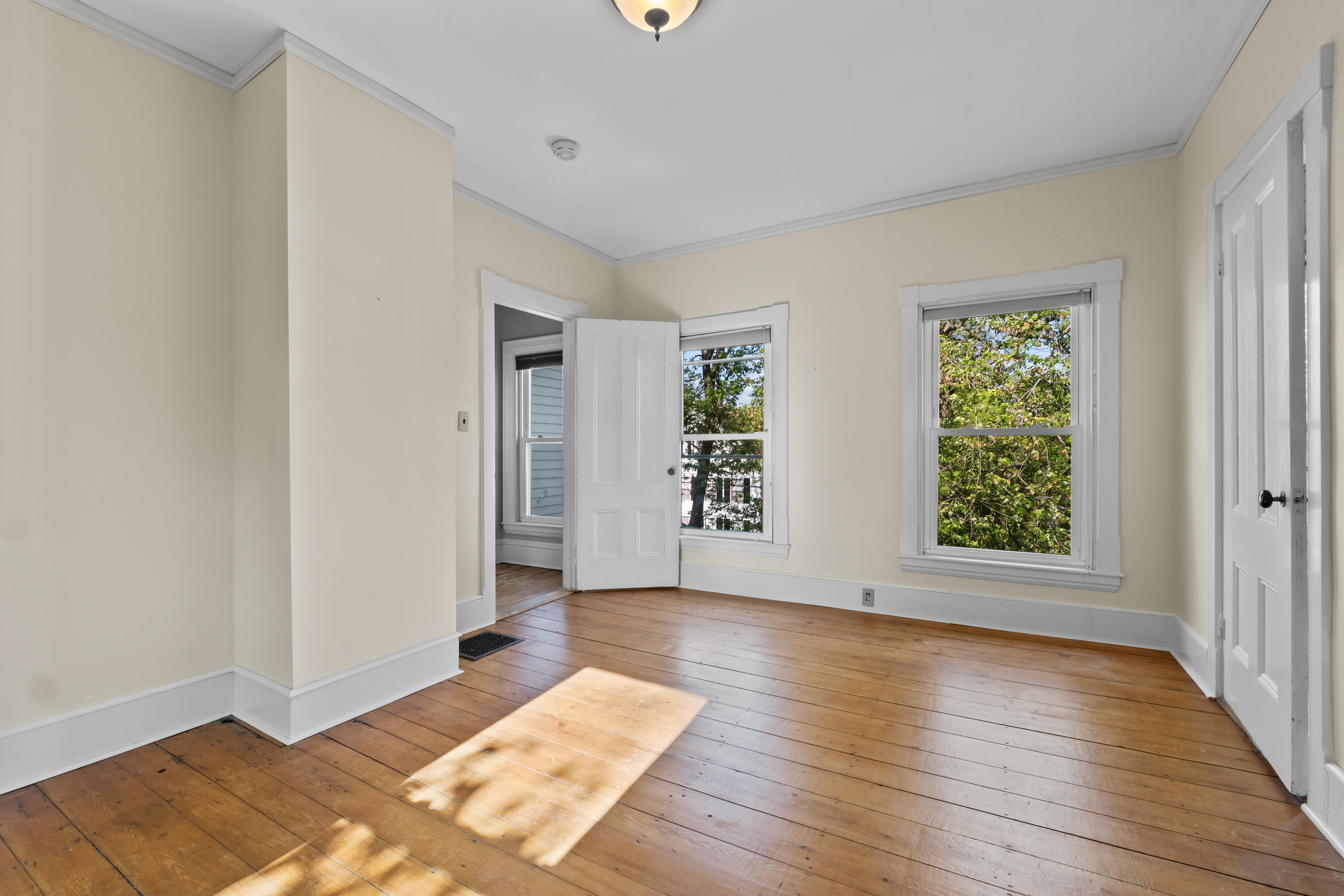 11 Center Street Richmond ME 04357