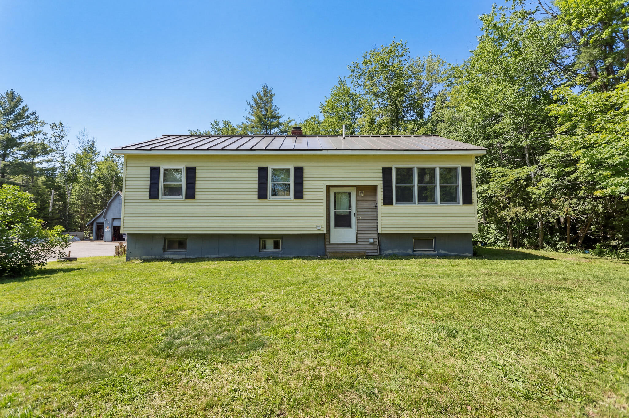 1782 Pushaw Road Glenburn ME 04401