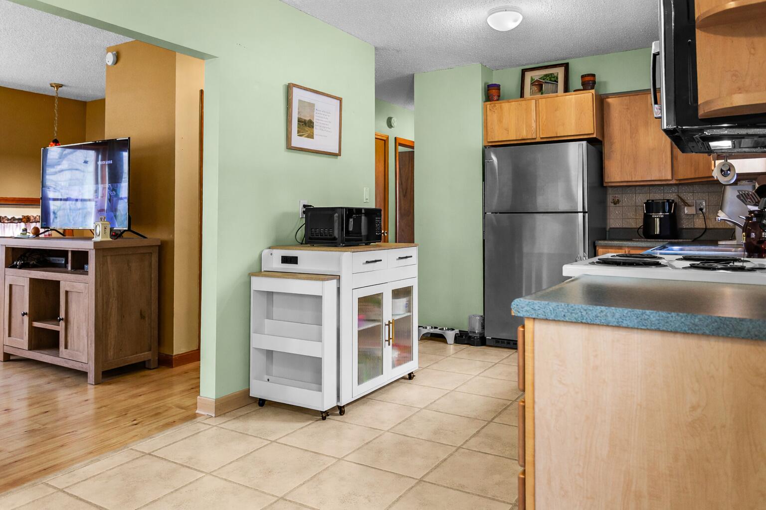 1782 Pushaw Road Glenburn ME 04401