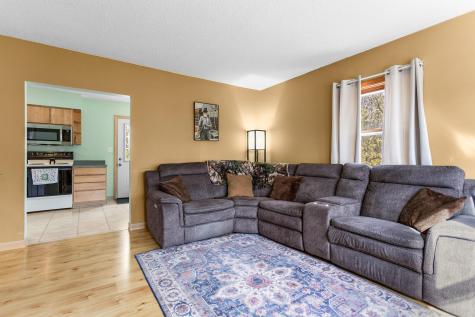 1782 Pushaw Road Glenburn ME 04401