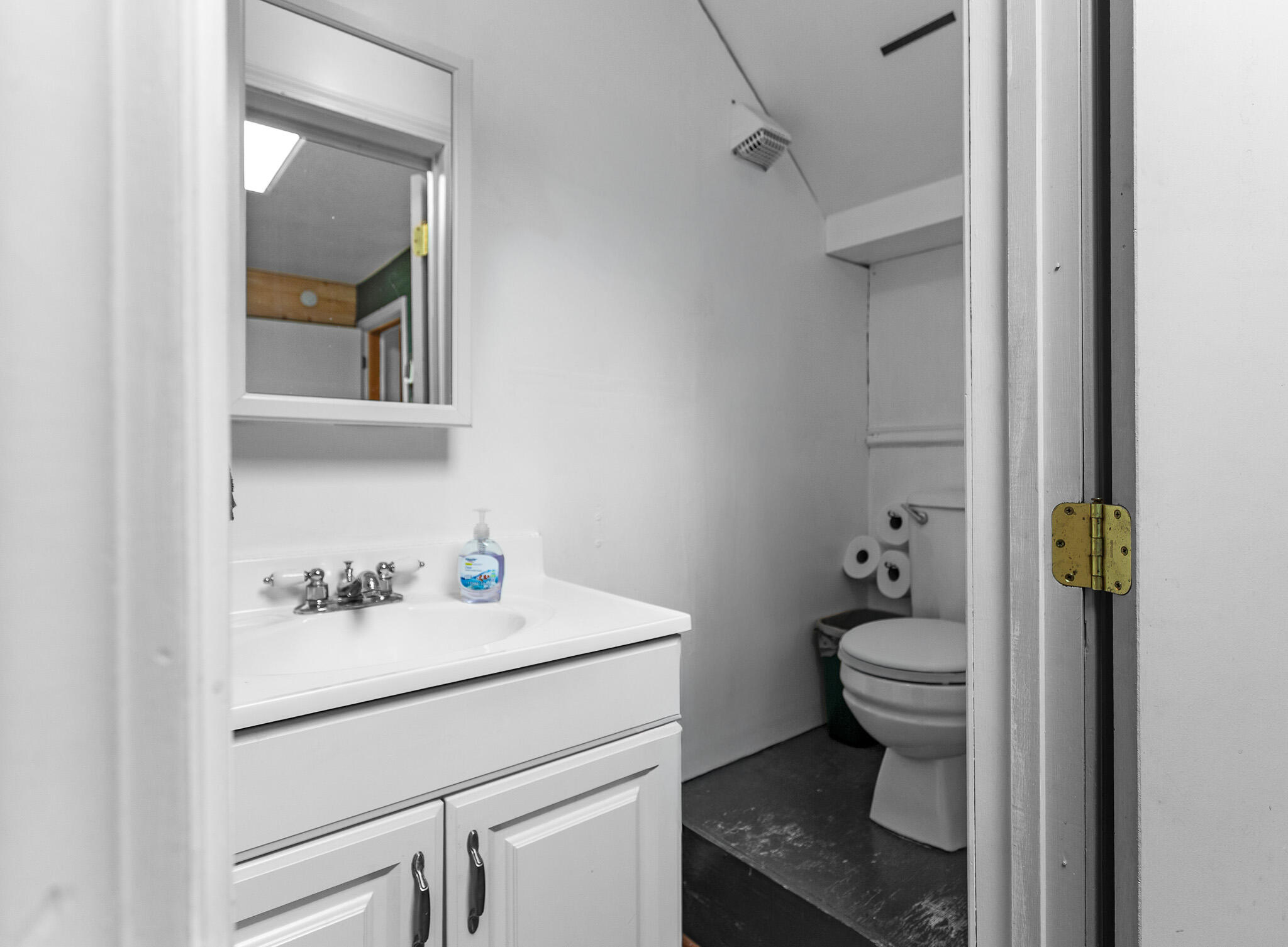 1782 Pushaw Road Glenburn ME 04401