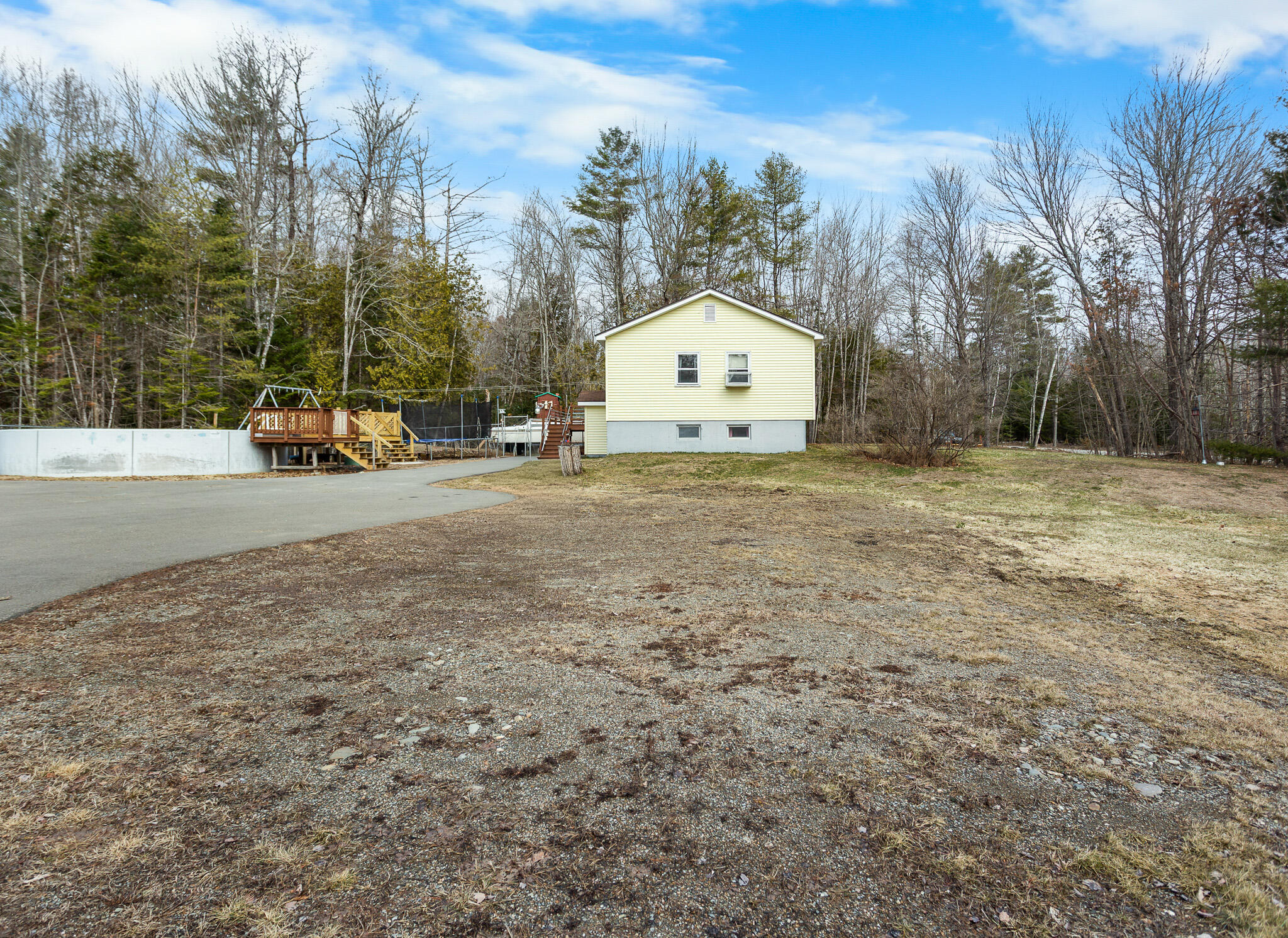 1782 Pushaw Road Glenburn ME 04401