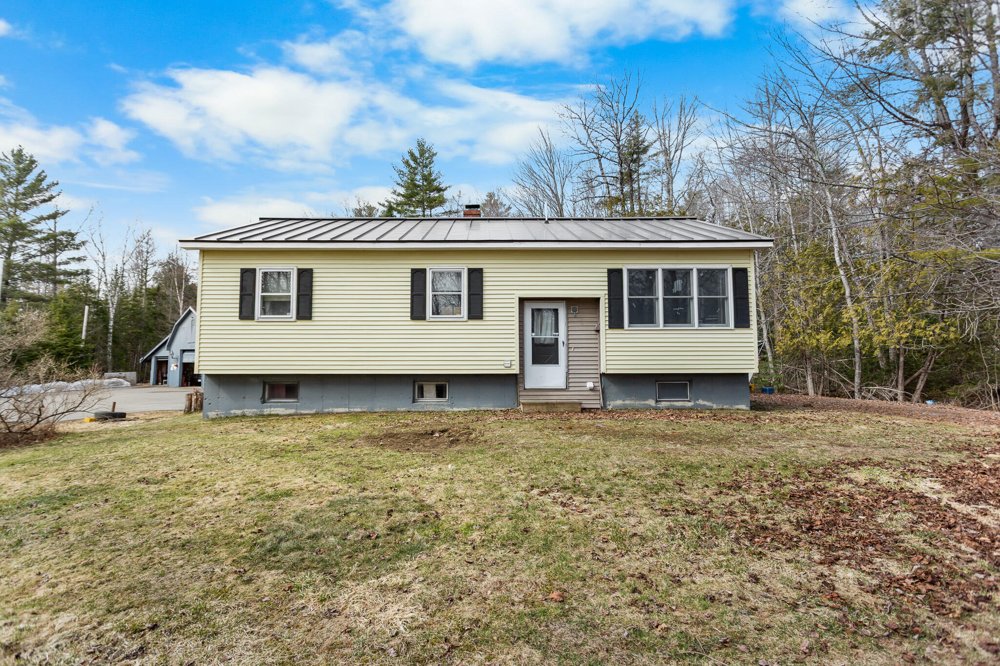 1782 Pushaw Road Glenburn ME 04401