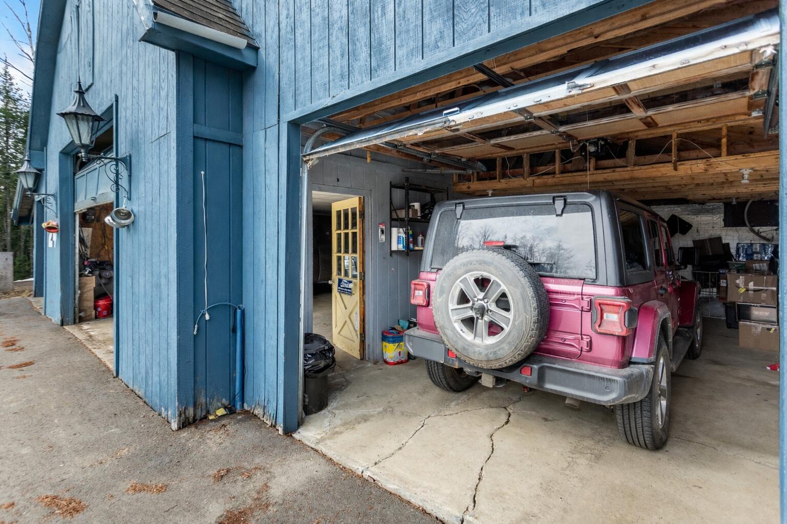 1782 Pushaw Road Glenburn ME 04401