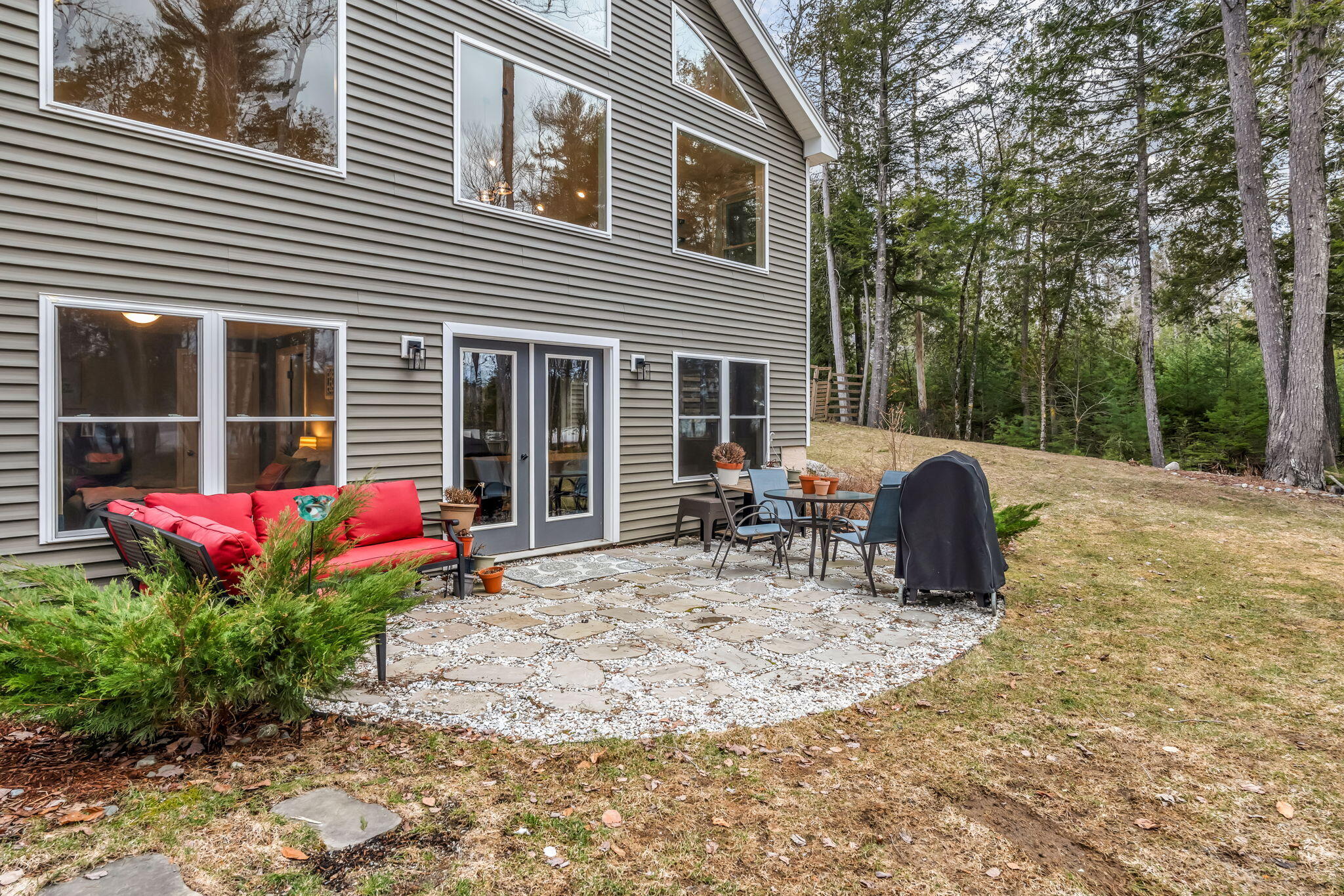 87 Ring Bolt Lane Surry ME 04684