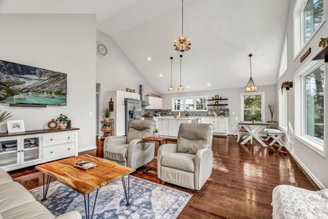 87 Ring Bolt Lane Surry ME 04684