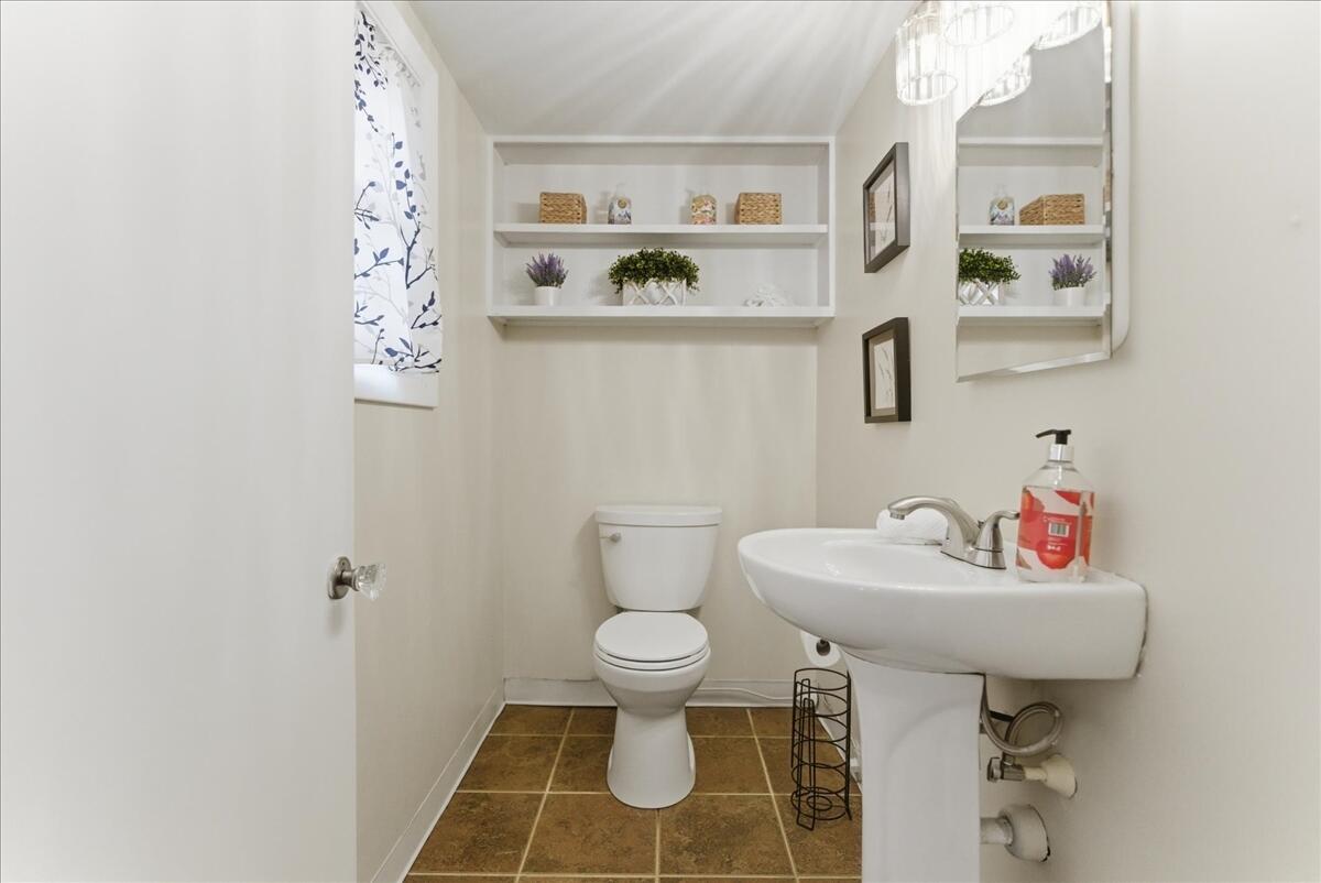 78 Houghton Street Auburn ME 04210