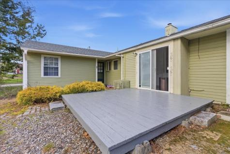 78 Houghton Street Auburn ME 04210