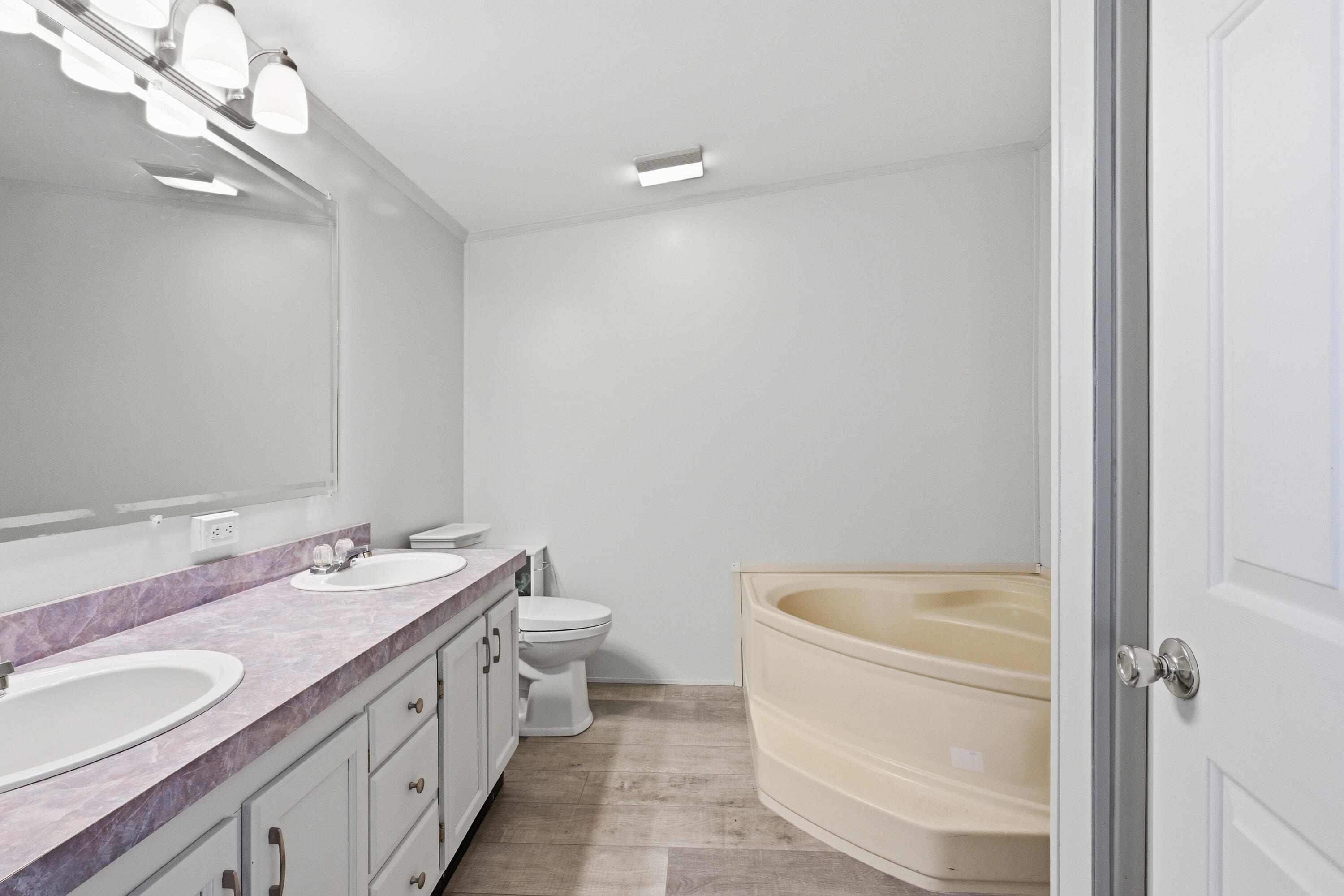 19 Bunker Avenue Fairfield ME 04937