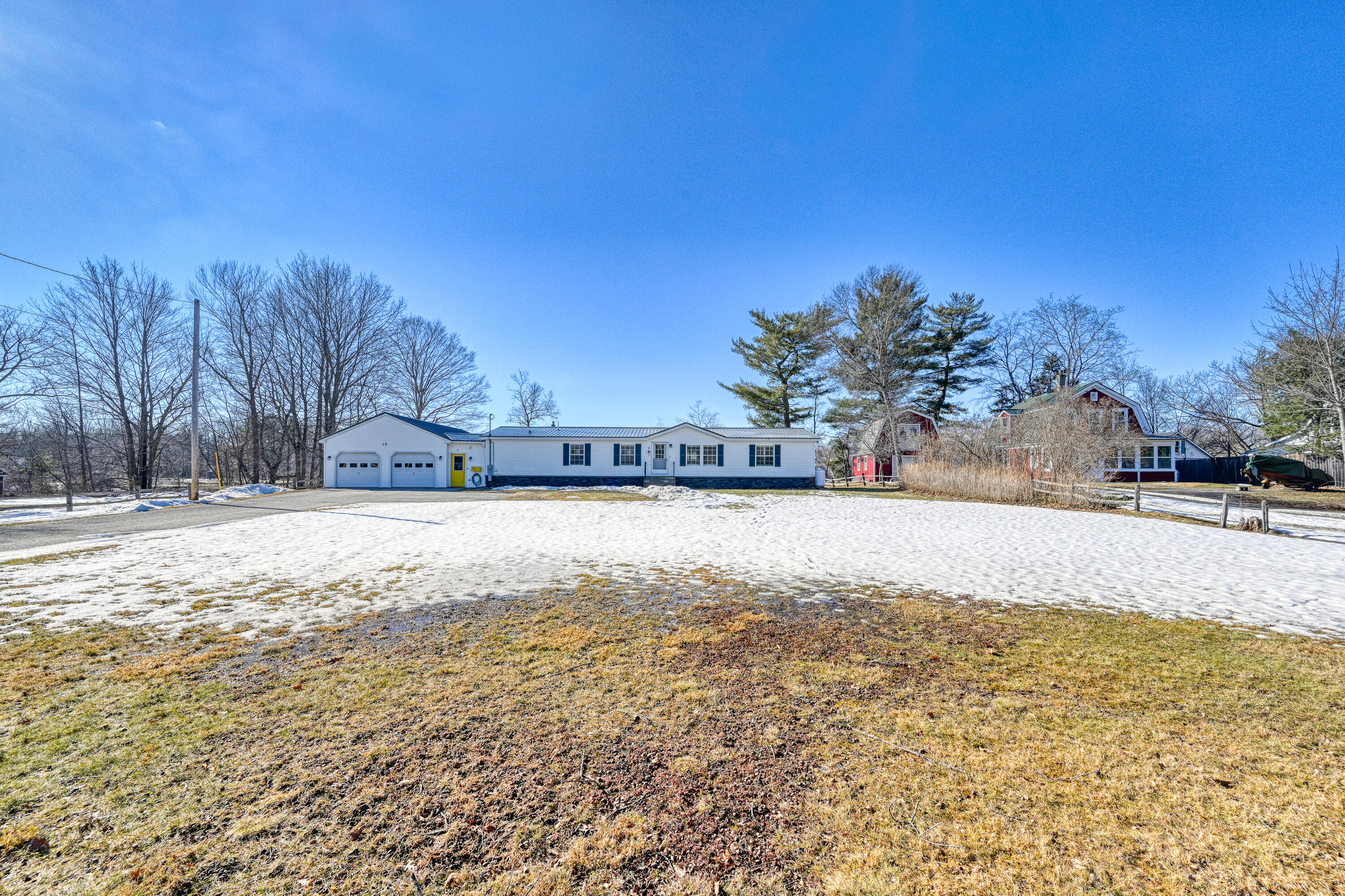 19 Bunker Avenue Fairfield ME 04937