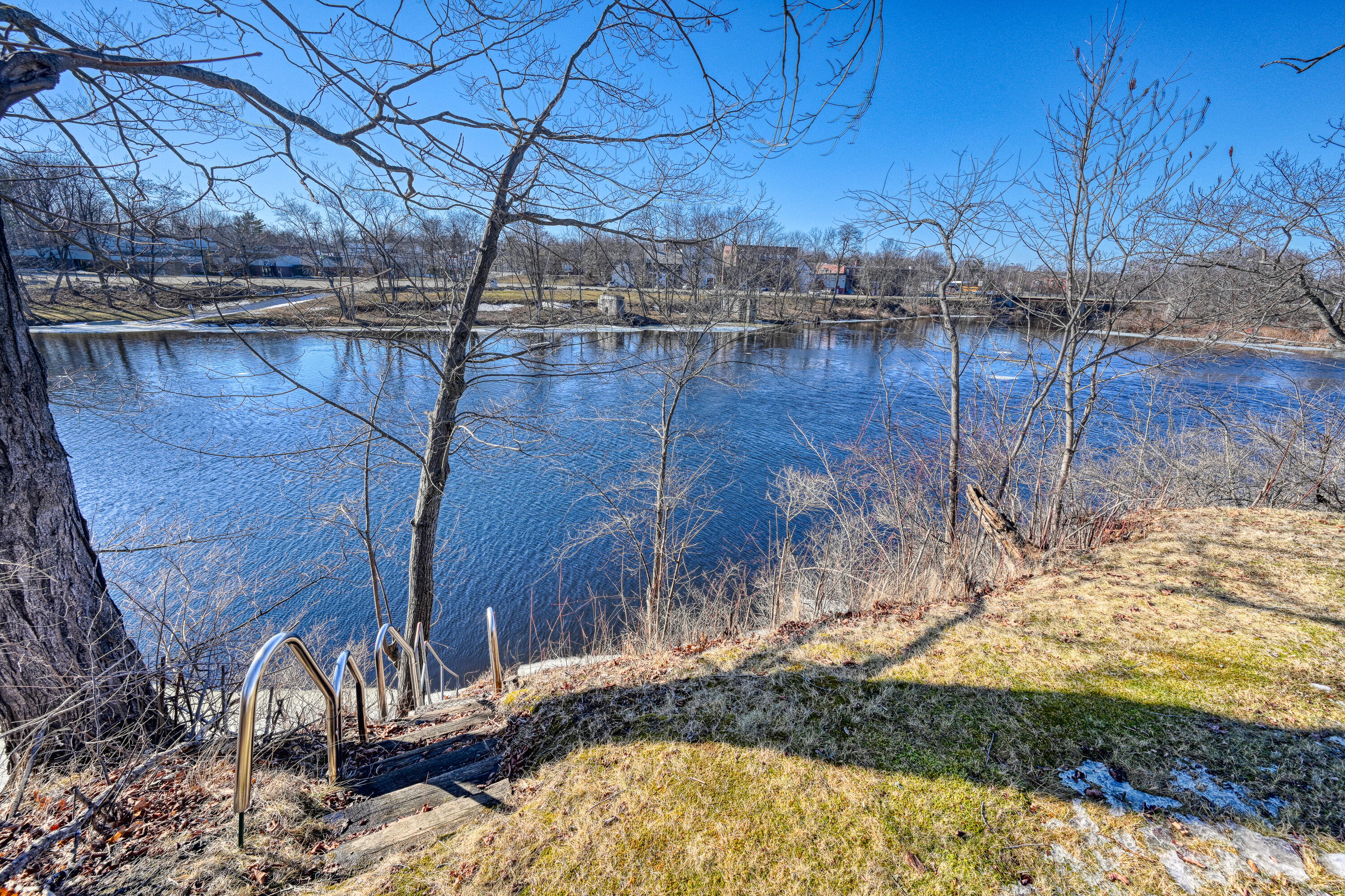 19 Bunker Avenue Fairfield ME 04937