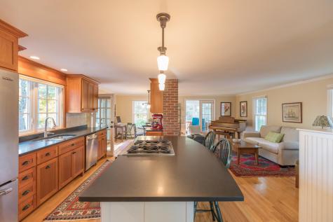 15 Brown Street Falmouth ME 04105