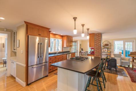 15 Brown Street Falmouth ME 04105