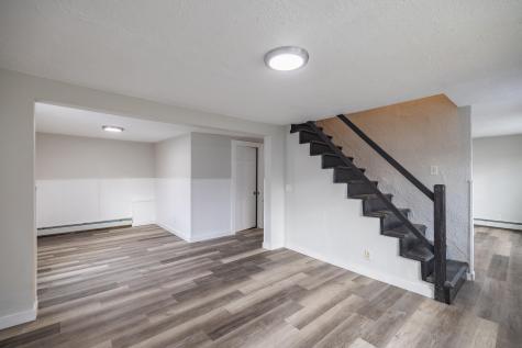 27 Flanders Street Auburn ME 04210