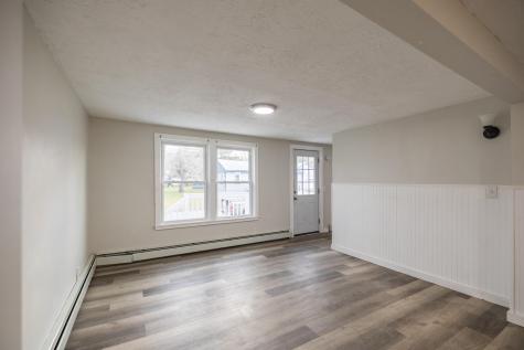 27 Flanders Street Auburn ME 04210