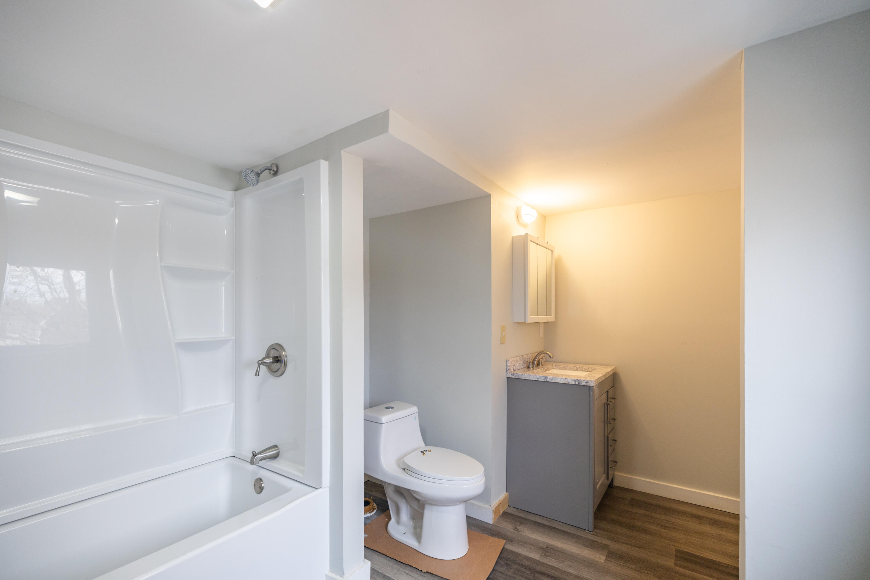 27 Flanders Street Auburn ME 04210