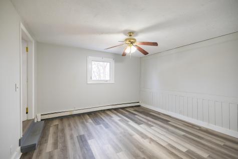 27 Flanders Street Auburn ME 04210