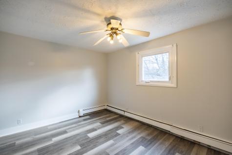 27 Flanders Street Auburn ME 04210