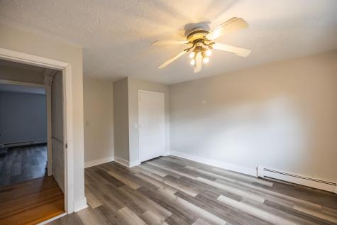 27 Flanders Street Auburn ME 04210