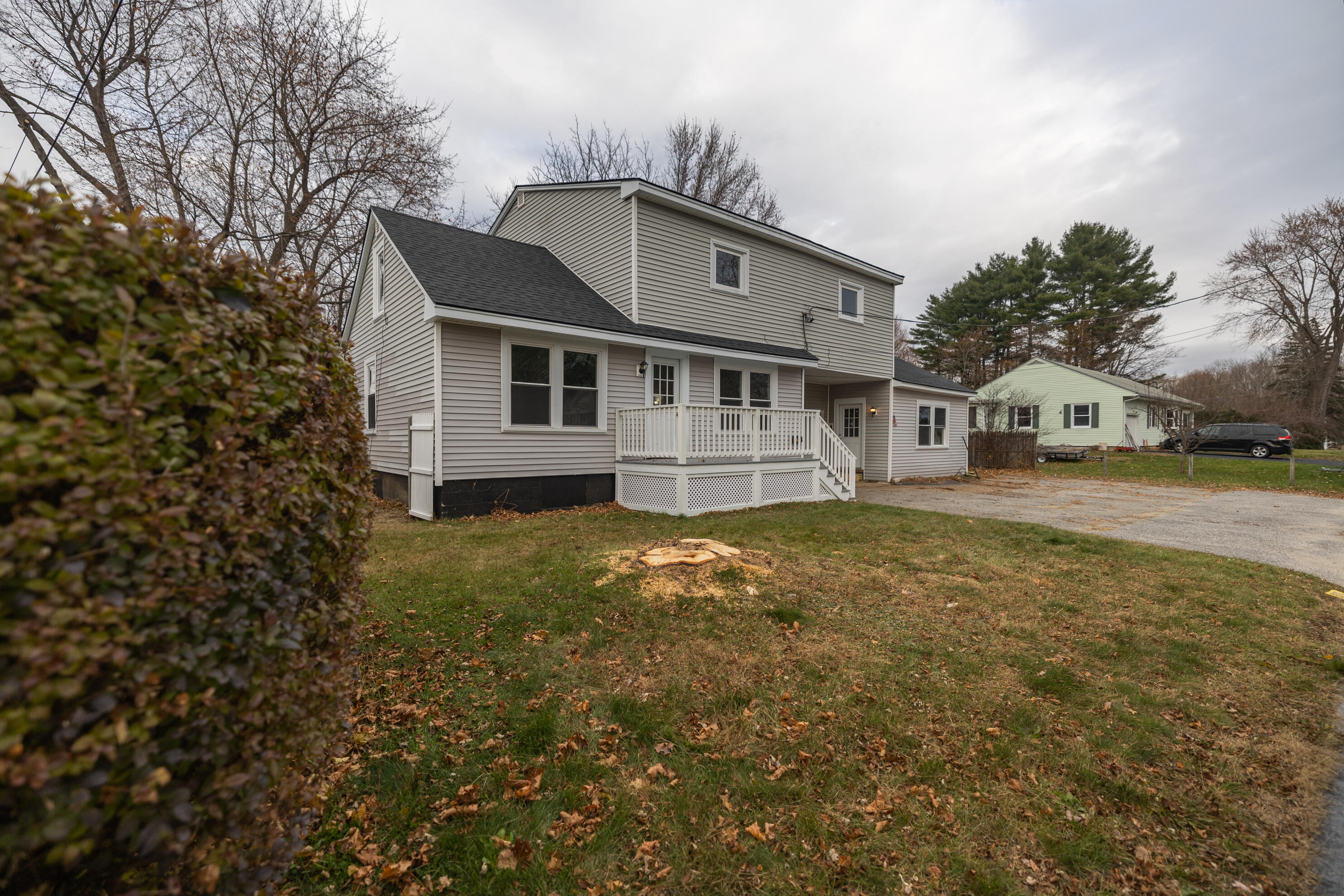 27 Flanders Street Auburn ME 04210