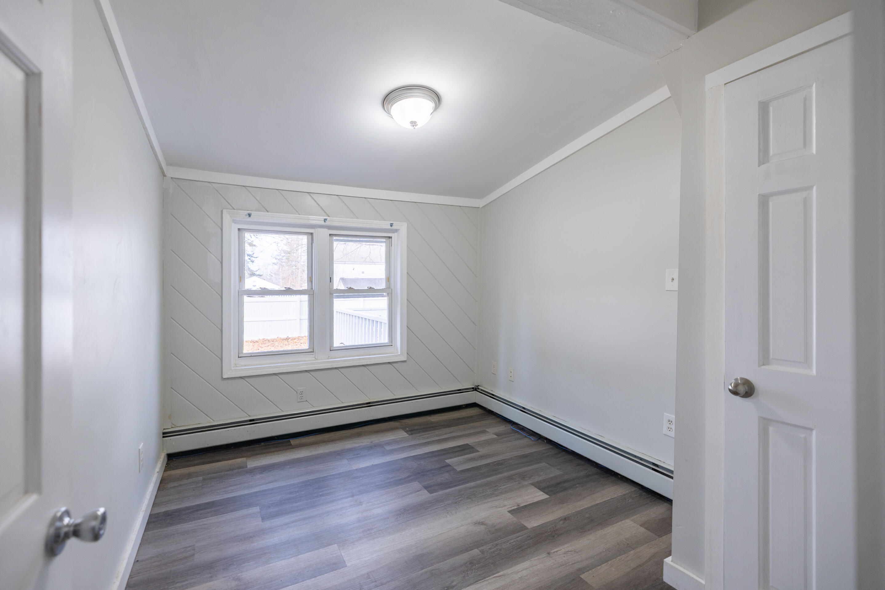 27 Flanders Street Auburn ME 04210