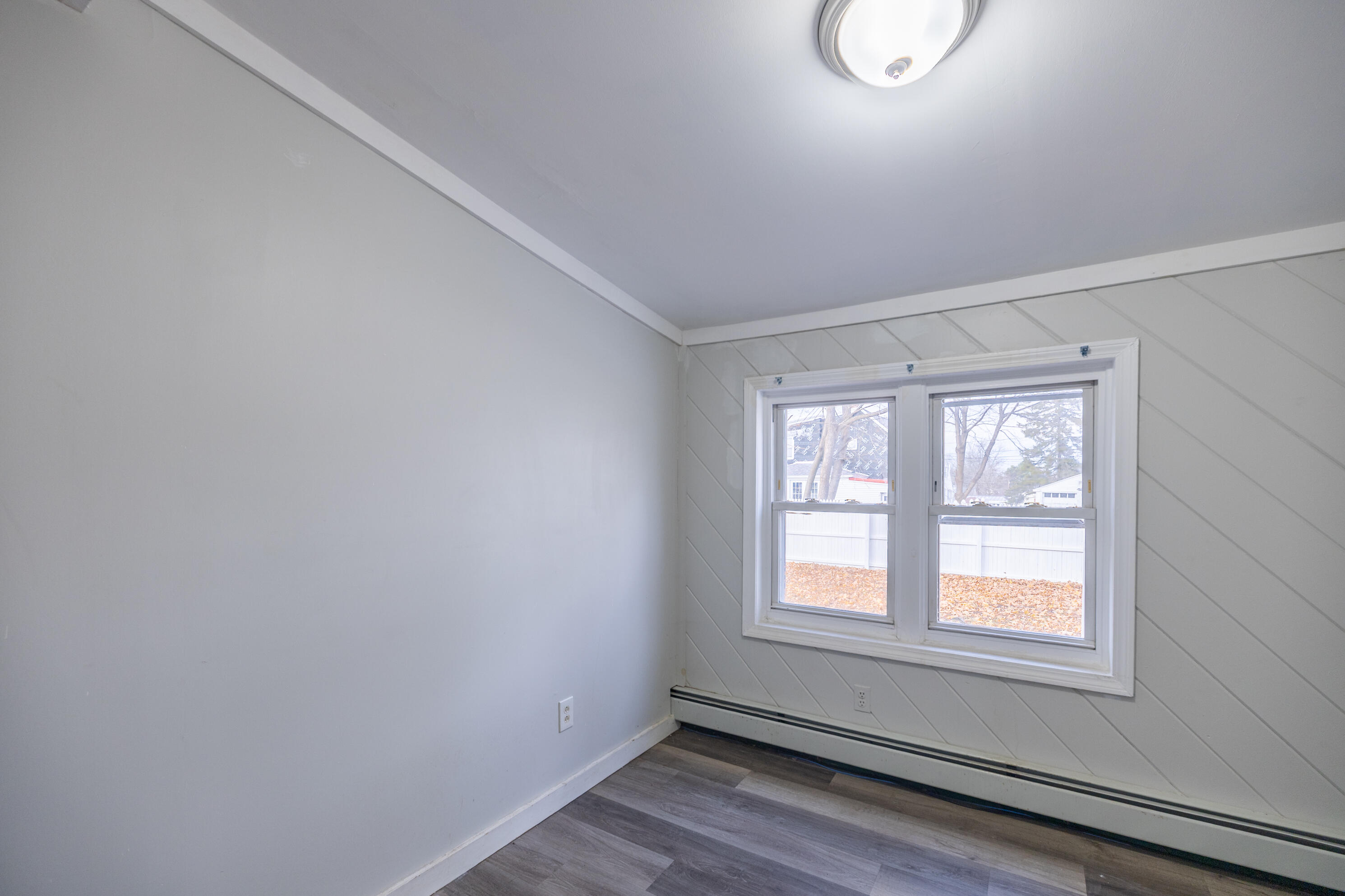 27 Flanders Street Auburn ME 04210