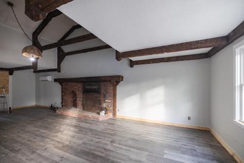 27 Flanders Street Auburn ME 04210