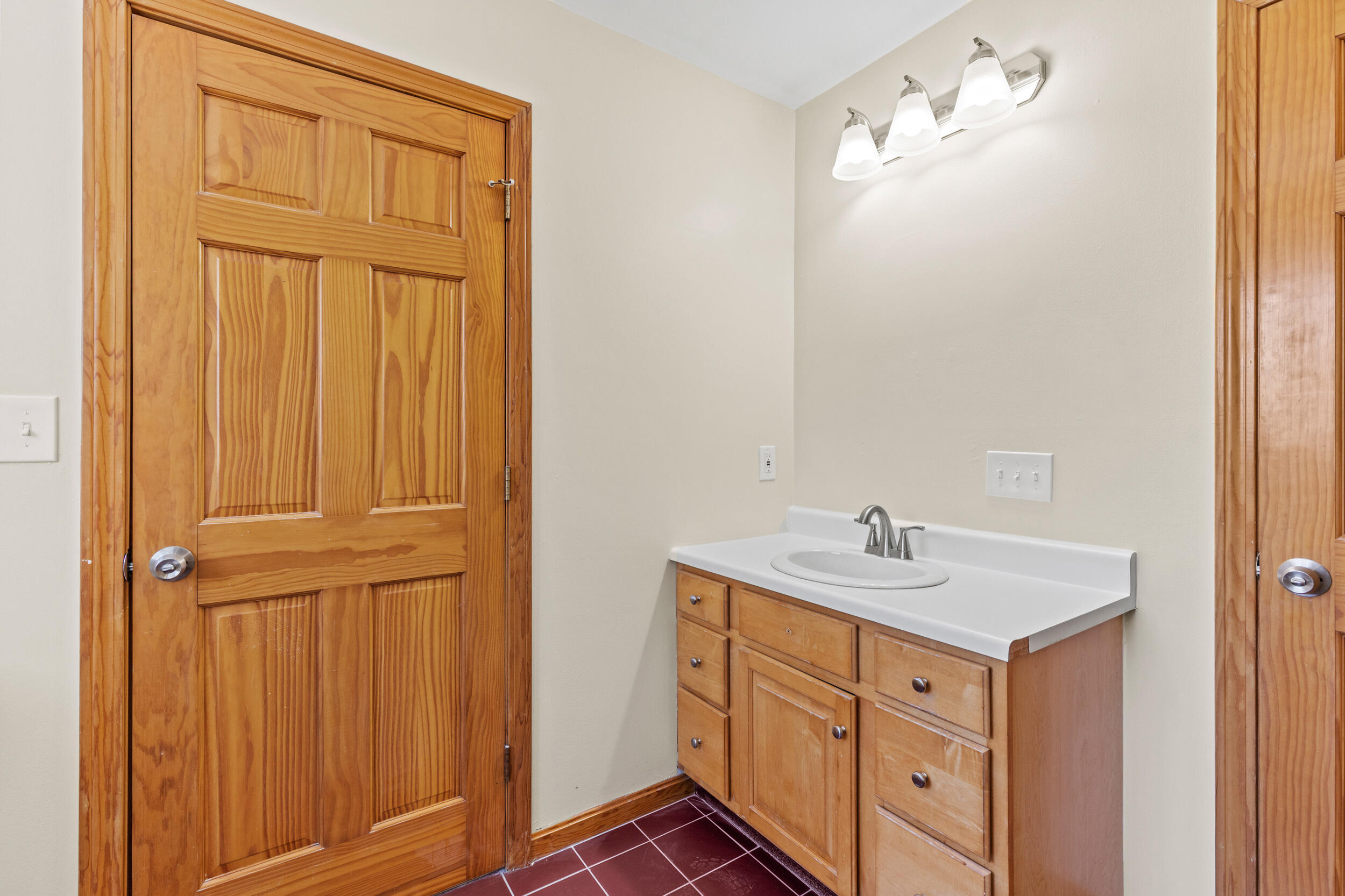 20 Brandywine Circle Auburn ME 04210