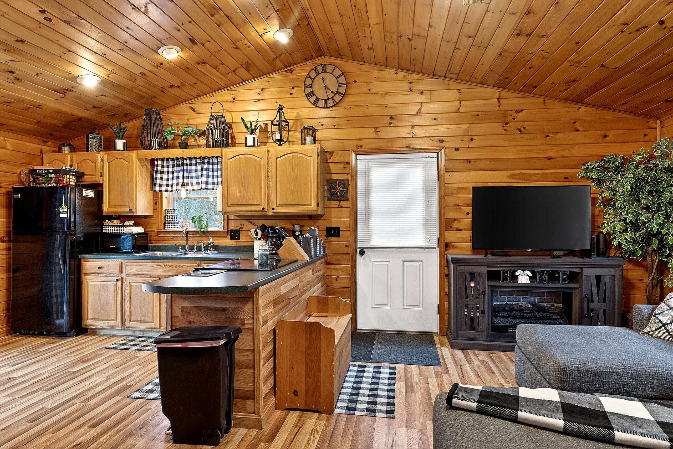 51 Emery Plantation China ME 04962