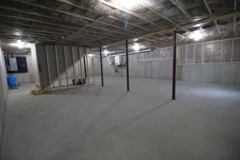 307 Cotton Road Lewiston ME 04240