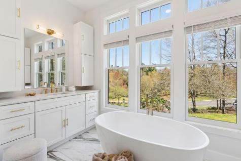 239 Hunter Way Falmouth ME 04105