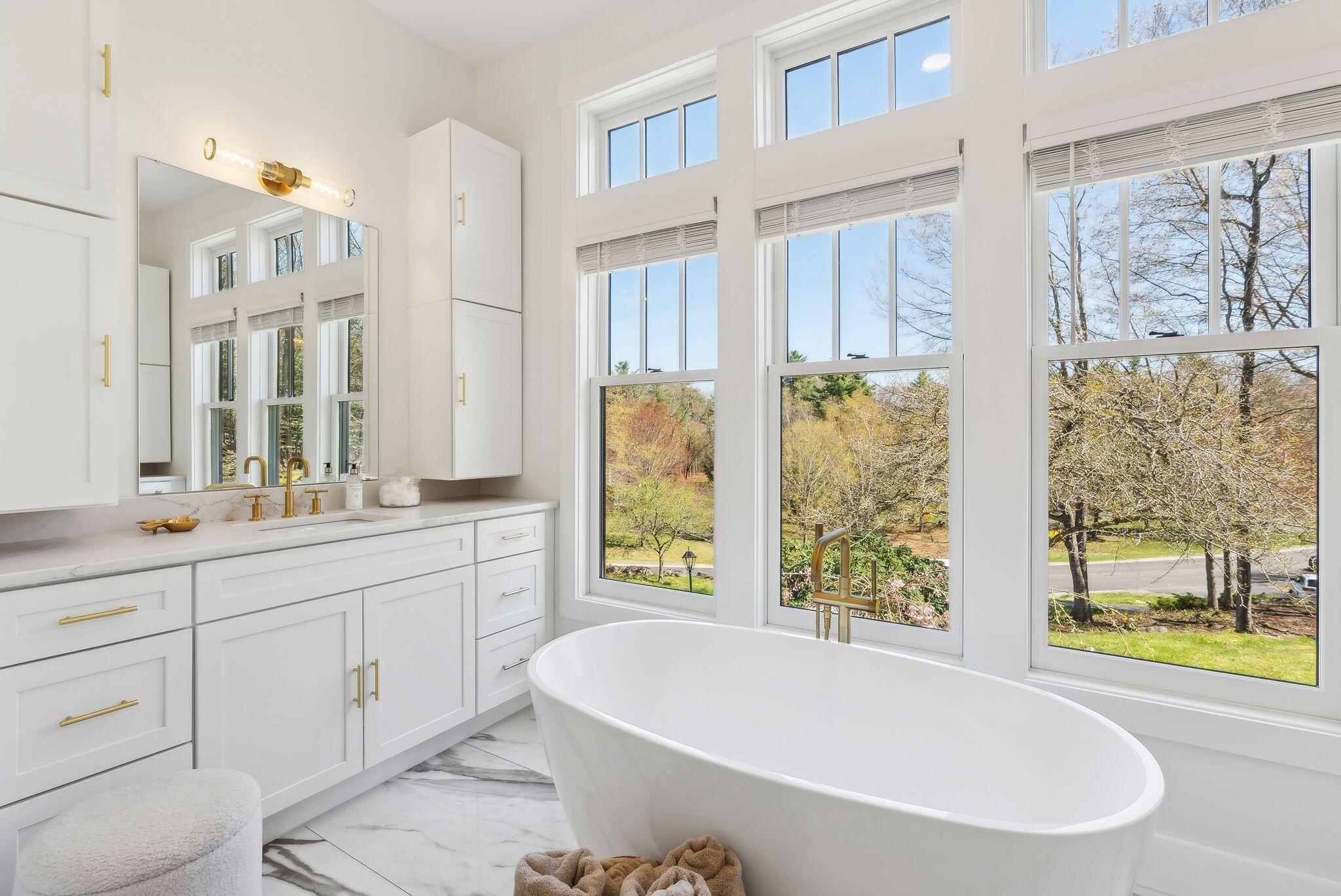 239 Hunter Way Falmouth ME 04105