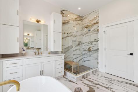 239 Hunter Way Falmouth ME 04105