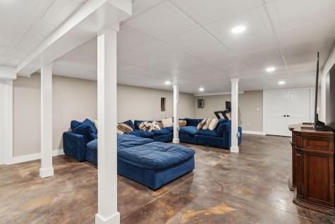 239 Hunter Way Falmouth ME 04105